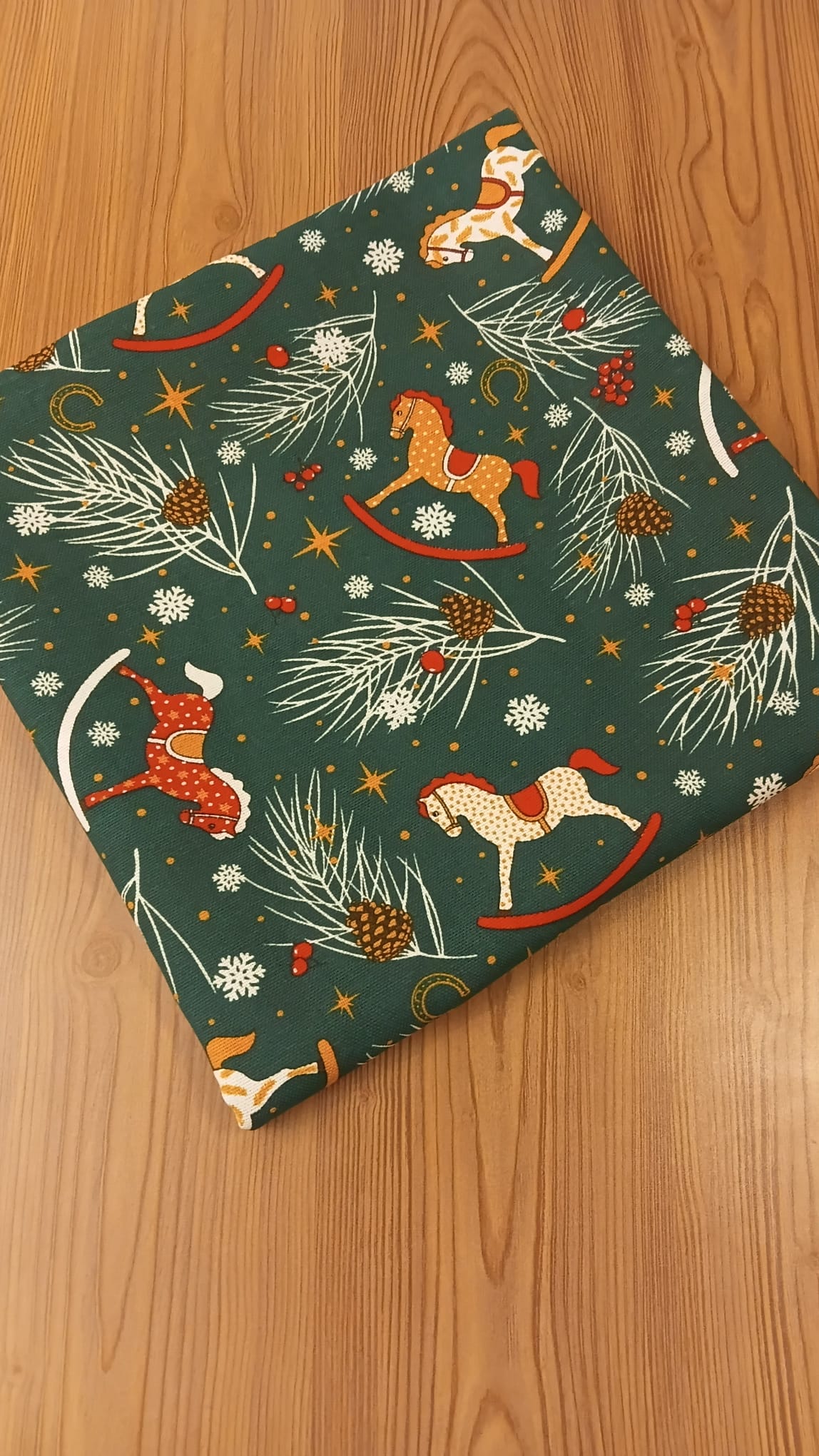 Stolnjak - Novogodišnji konjići